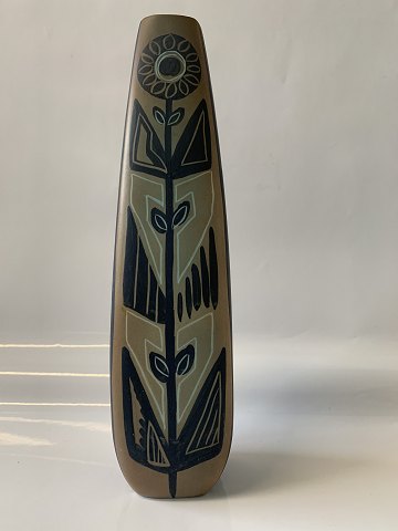 Stentøjs vase fra Søholm - Danmark.
Højde: 26,5 cm.