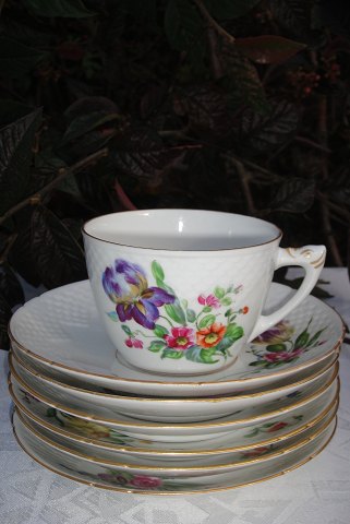 Bing & Grondahl Coffee cup Saxon flower 
