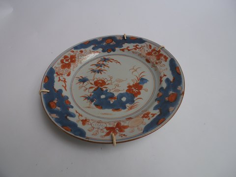 Imary tallerken af kinesisk porcelæn, Kina ca. 1860.