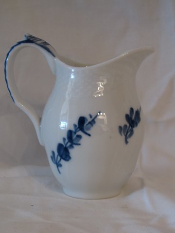 Blue Flower Creamer 
Royal Copenhagen