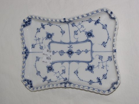 Blue Fluted Full Lace
Tray
Royal Copenhagen
