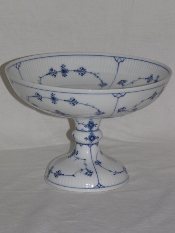 Blue Fluted Plain
Cake stand
Royal Copenhagen