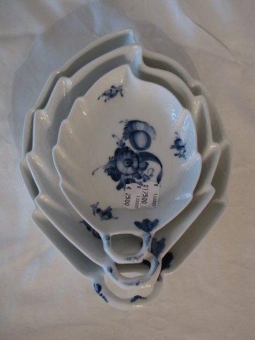 Blue Flower
Leaf dishes
Royal Copenhagen