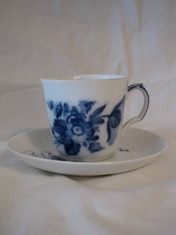 Blue Flower
Coffee cup
Royal Copenhagen