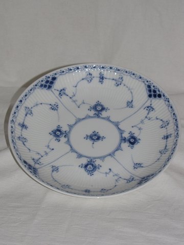 Blue Fluted Half Lace
Round Dish
Royal Copenhagen