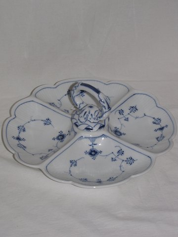 Musselmalet Plain
Cabaret dish
Royal Copenhagen