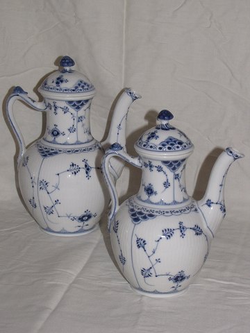 Blue Fluted
Half Lace
Coffee Pots
Royal Copenhagen