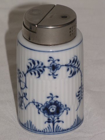 Blue Fluted Plain
Table lighter
Royal Copenhagen
