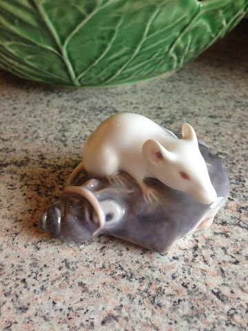 Royal Copenhagen Art Nouveau Mouse on Fishhead Figurine No 513