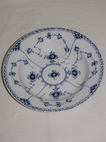 Blue Fluted Half Lace
Deep plate 25 cm.
Royal Copenhagen