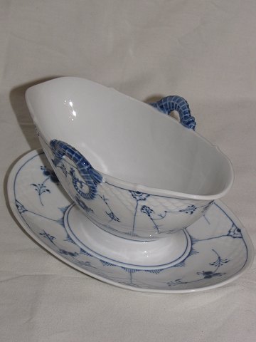 Blue Painted
Gravy bowl
B & G