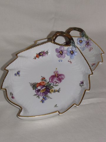 Saxon flower
Leaf dish
Royal Copenhagen