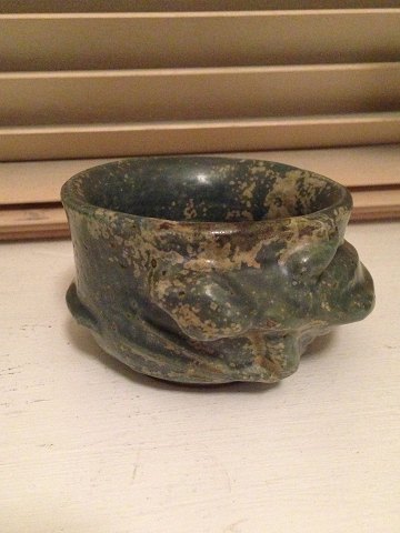 Royal Copenhagen Nice Early Axel Salto Stoneware bowl with lizzard in nice glaze