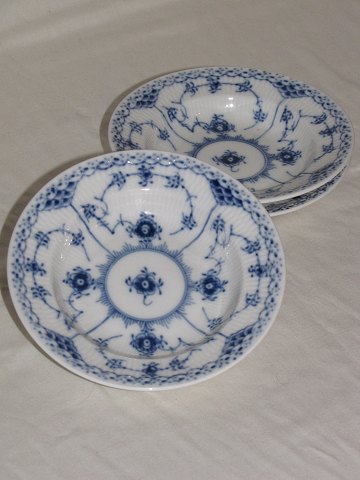 Blue Fluted Half Lace
Mini deep plate
Royal Copenhagen