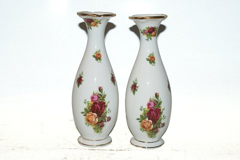 Landsby rose, " Old Country Roses" Vase
SOLGT