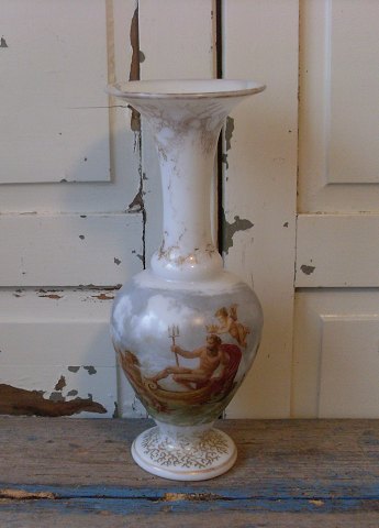 Stor opaline vase smukt dekoreret med Neptun 38cm.