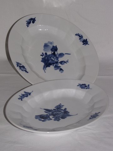 Blue Flower 
Oval dish 
Royal Copenhagen