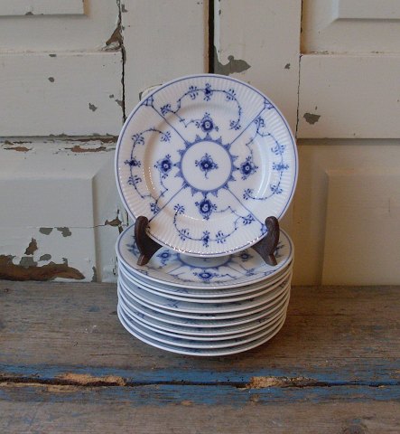 Royal Copenhagen Blue Fluted plate no. 181