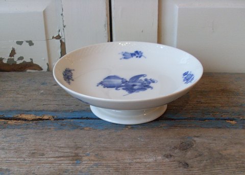 Royal Copenhagen Blue Flower dish no. 8062