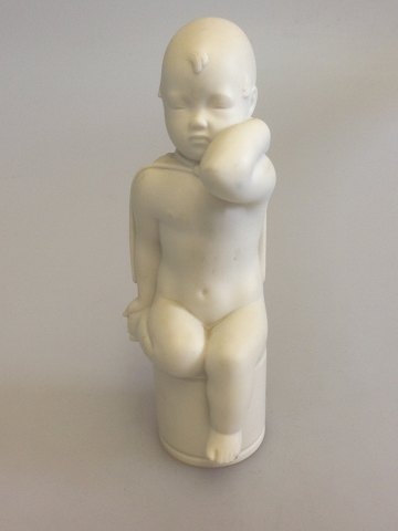 Royal Copenhagen Figur af Dreng No 1930 Arno Malinowski