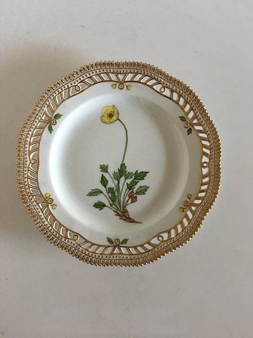 Royal Copenhagen Flora Danica Luncheon Plate No 20/3554 with Pierced Border