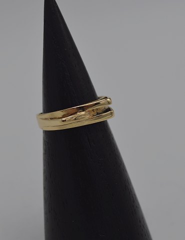 14k guldring. Str. 49,5