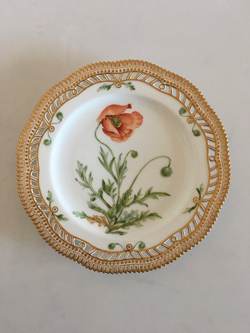 Royal Copenhagen Flora Danica Frokosttallerken No 3554 med Gennembrudt Kant