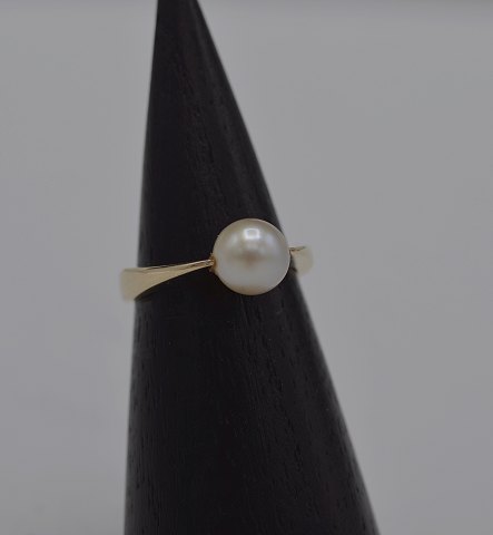 14k guldring m. perle. Str. 52,5