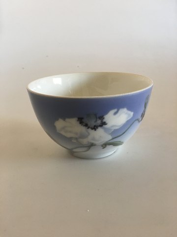 Royal Copenhagen Bowl No 70/9090 with Poppy Motif