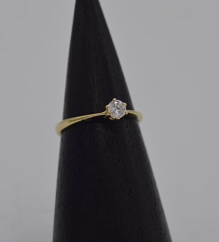 14k guldring m. kvarts. Str. 55,5