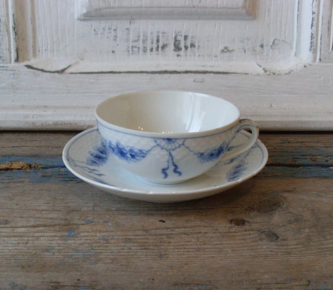 B&G Empire tea cup no. 108