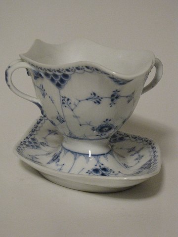 Blue Fluted 
Half Lace
Sauceboat
Royal Copenhagen