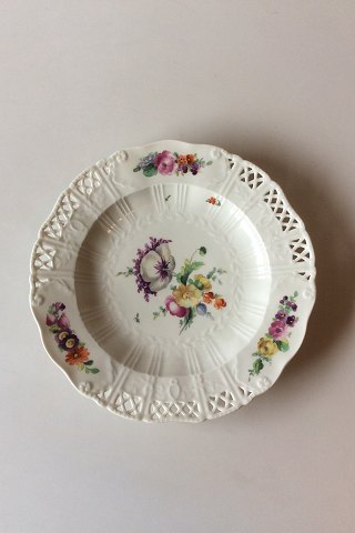 Royal Copenhagen Saxon Flower Dinner-/Fruit Plate Premium model with pierced 
border