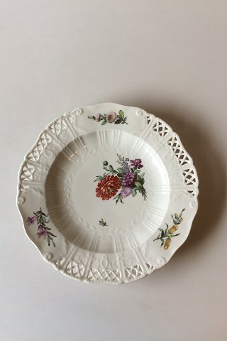 Royal Copenhagen Saxon Flower Dinner-/Fruit Plate Premium model with pierced 
border