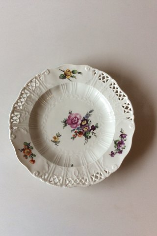 Royal Copenhagen Saxon Flower Dinner-/Fruit Plate Premium model with pierced 
border