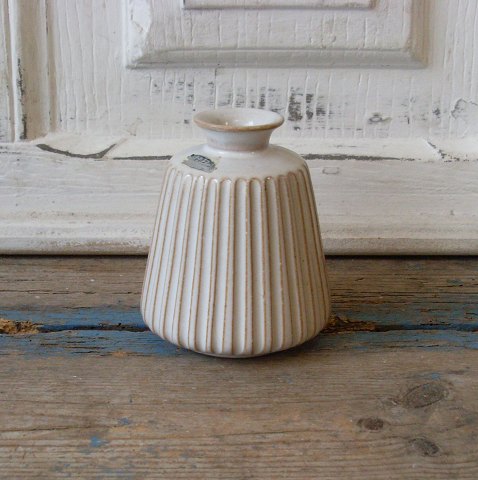 Einar Johansen hvid rillet keramik vase