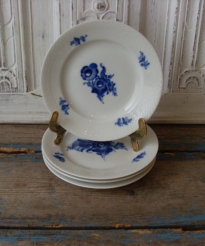 Royal Copenhagen Blue Flower Plate no. 8094 - 19cm.