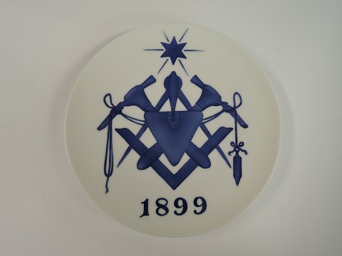 Royal Copenhagen
Commemorative Plate
# 34
Masonic Platte