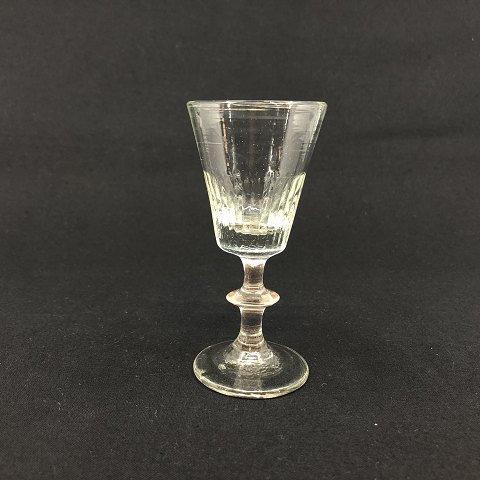Fastblæst snapseglas fra 1800 tallet
