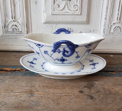 Bing & Grondahl Blue traditional (Blue Fluted) sauce bowl