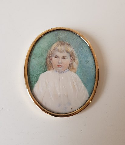 Miniature portrait, pastel on paper in silver frame 7 x 9 cm.
