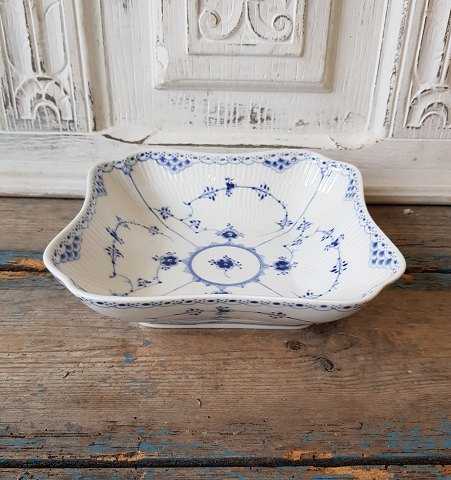 Royal Copenhagen - Blue Fluted Half Lace, bowl no. 708