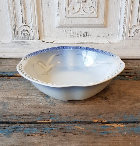 B&G Seagull without gold, bowl no. 575,6