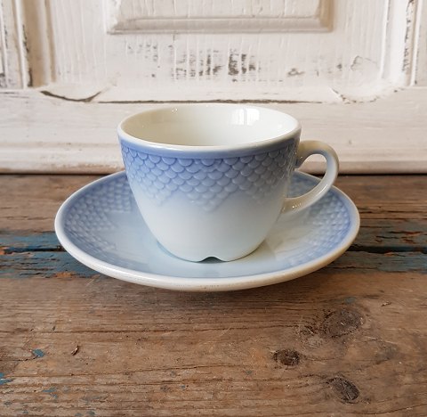 B&G Blue Tone large cup no. 1023