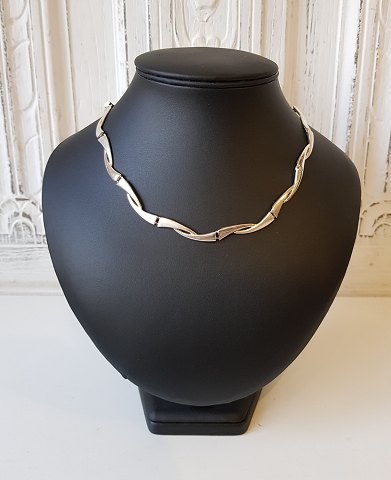 Beautiful classic collier in sterling silver 44,5 cm.