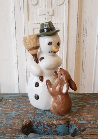 Royal Copenhagen Snowman figurine no. 017