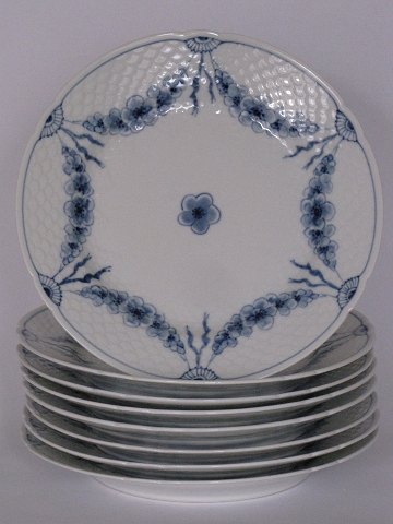 Empire
Dinner plate
B & G