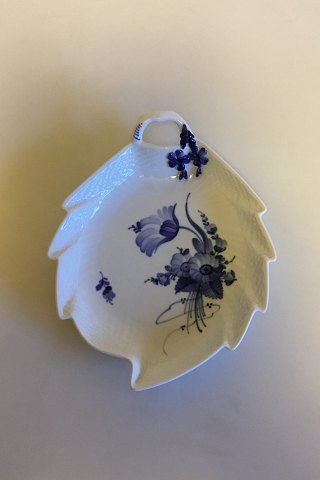 Royal Copenhagen Blue Flower Curved Asiet No 1599