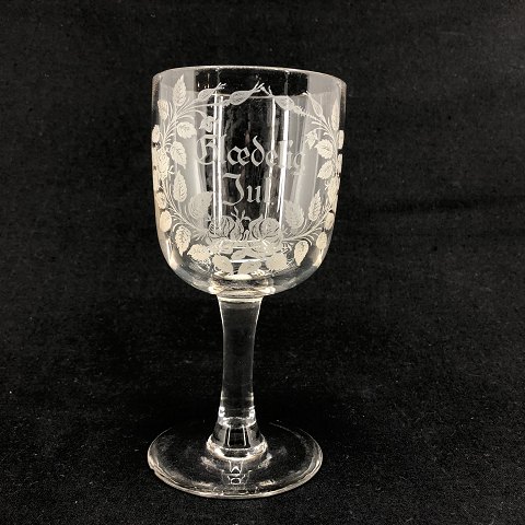 Memorial glass with Merry Christmas
