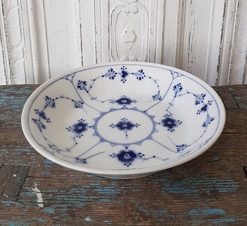 Royal Copenhagen Blue flutet plain rare bowl no. 291